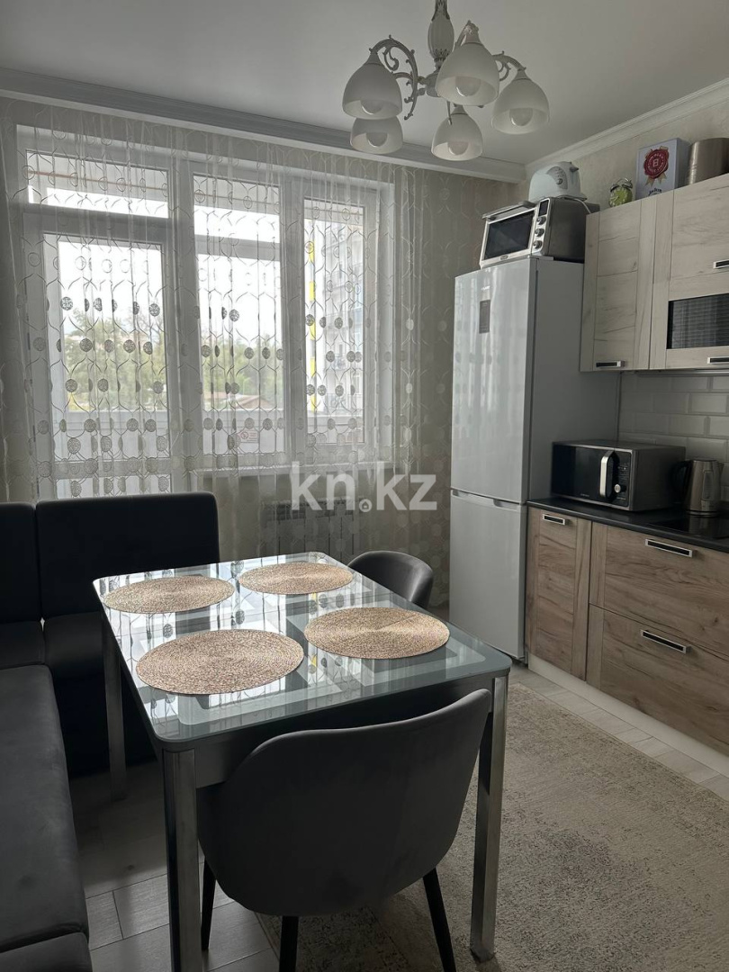 Аренда 1-комнатной квартиры посуточно, 50 м², ул. Баишева, дом  28 в Алматы - фото 8