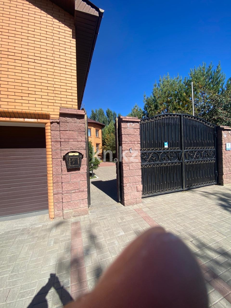 Аренда 10-комнатного дома, 600 м² в Астане - фото 2