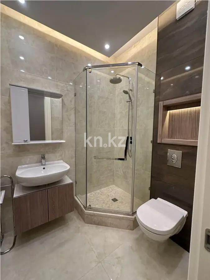 Продажа 4-комнатной квартиры, 190 м², пр. Кабанбай батыра, дом  13 в Астане - фото 7