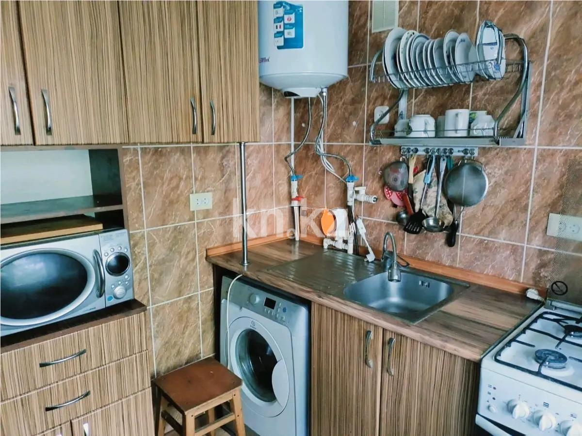 Продажа 2-комнатной квартиры, 45 м², мкр-н 21, дом  21 в Караганде - фото 3