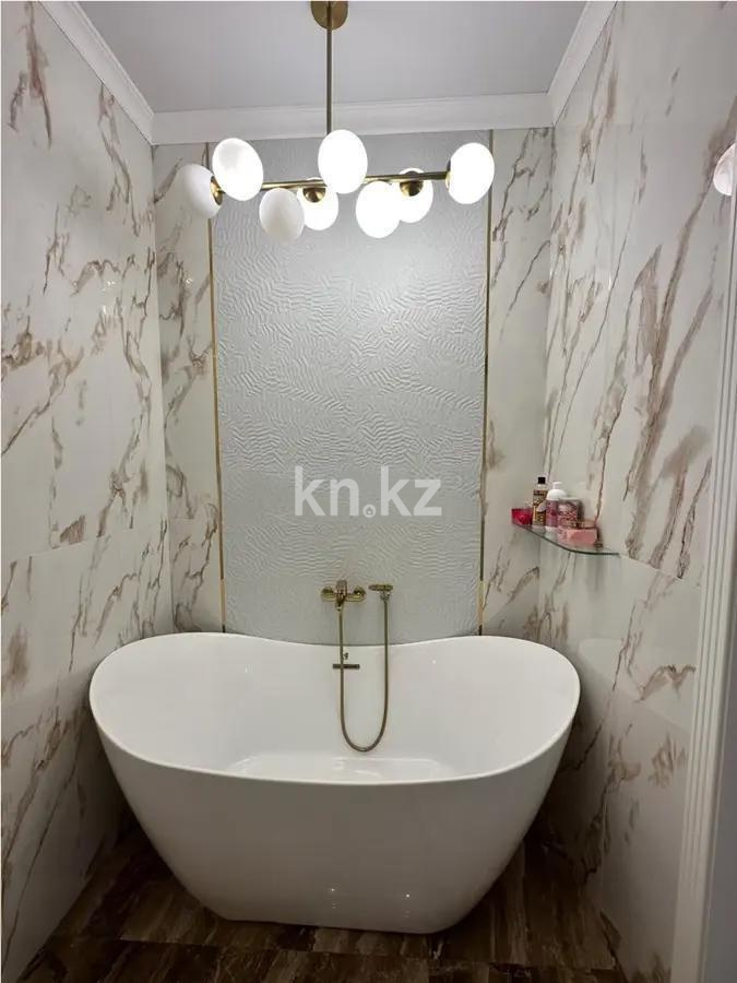 Продажа 4-комнатной квартиры, 96 м², ул. Жошы хана, дом  27 в Астане - фото 5