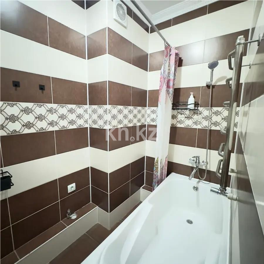 Продажа 2-комнатной квартиры, 65 м² в Алматы - фото 4