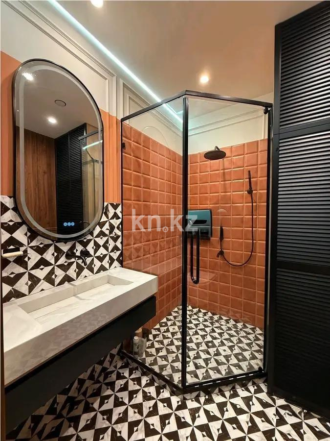 Продажа 4-комнатной квартиры, 130 м², ул. Сарайшык, дом  4 в Астане - фото 2