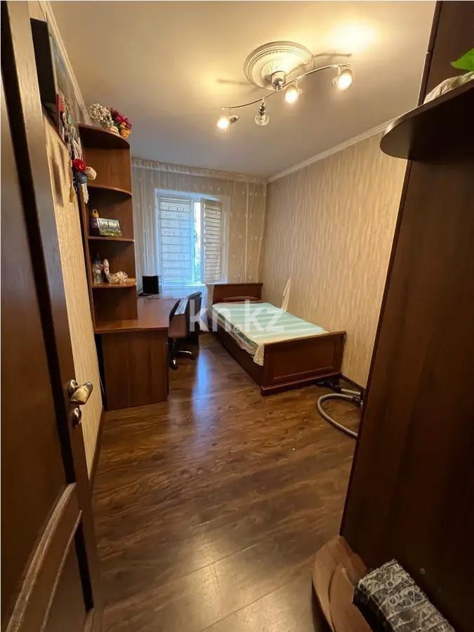 Продажа 3-комнатной квартиры, 70 м², мкр. Аксай-3, дом  11 в Алматы - фото 3