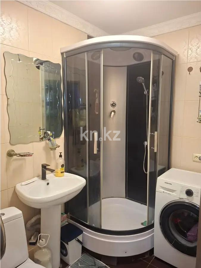 Продажа 3-комнатной квартиры, 60 м², 11 мкр., дом  32 в Алматы - фото 5