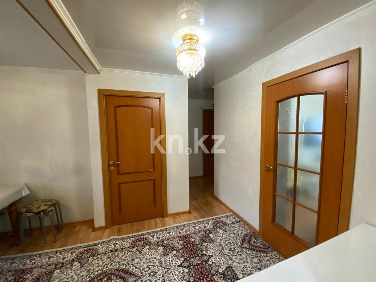 Продажа 4-комнатной квартиры, 97 м², ул. Космонавтов в Караганде - фото 14
