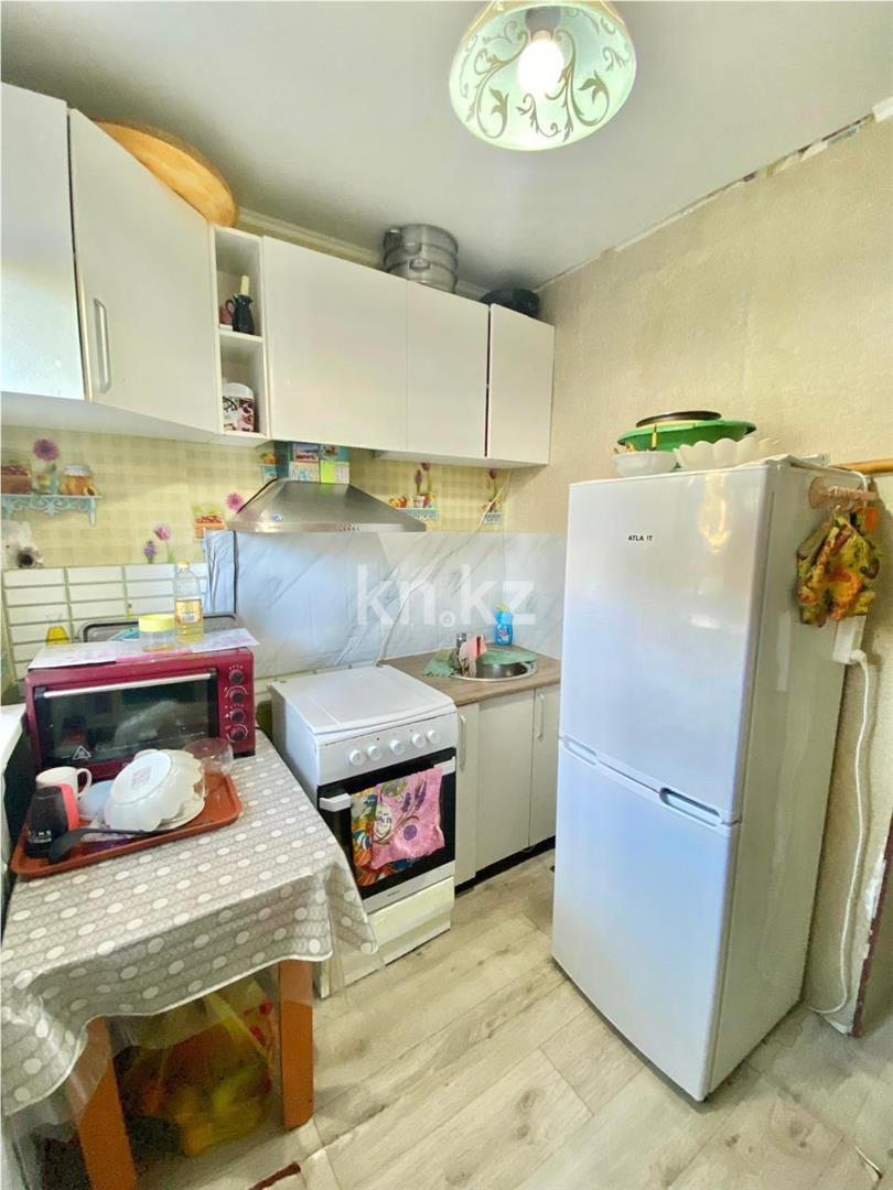 Продажа 3-комнатной квартиры, 63 м², 14 мкр. в Караганде - фото 8