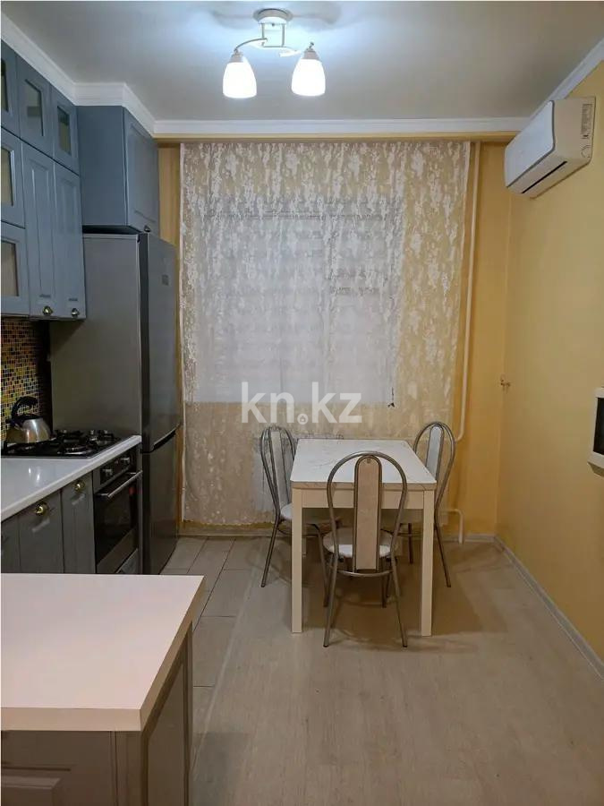 Продажа 1-комнатной квартиры, 40 м², ул. Толе би, дом  212 в Алматы - фото 2