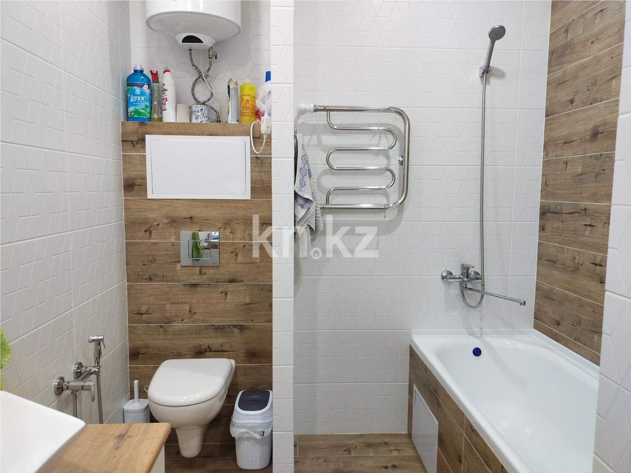 Продажа 4-комнатной квартиры, 106 м², пр. Шахтеров в Караганде - фото 16