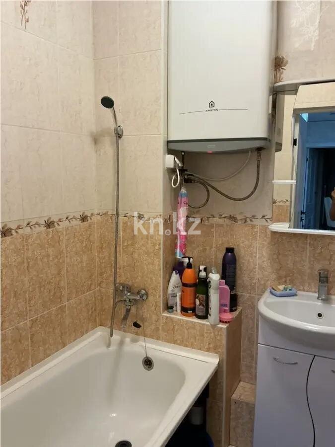 Продажа 2-комнатной квартиры, 61 м² в Караганде - фото 8
