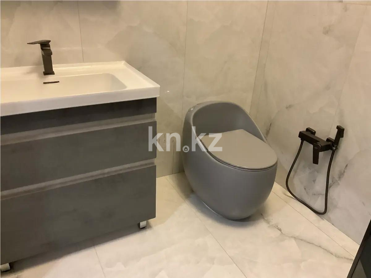 Продажа 2-комнатной квартиры, 76 м², пр. Серкебаева, дом  146/1 в Алматы - фото 4