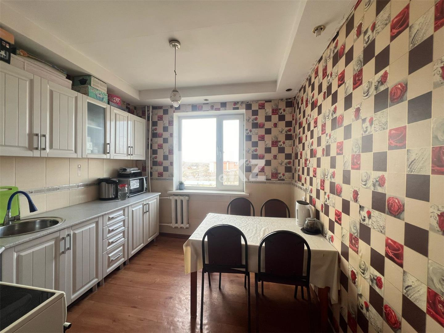 Продажа 4-комнатной квартиры, 76 м², ул. Таттимбета, дом  11 в Караганде - фото 8