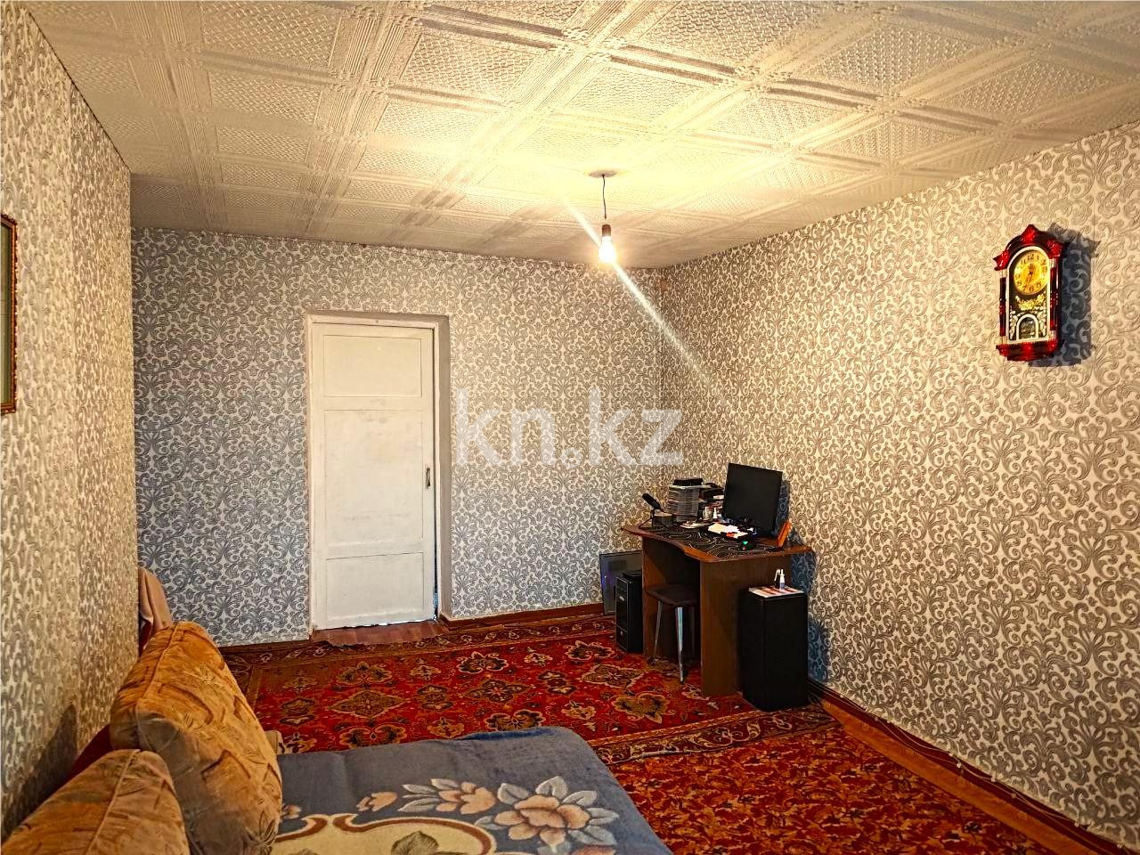 Продажа 3-комнатной квартиры, 59 м², 21 мкр., дом  18 в Караганде - фото 2