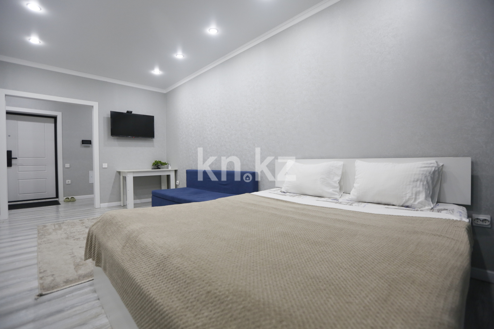 Аренда 1-комнатной квартиры посуточно, 40 м², ул. Сыганак, дом  13 - ул. Анет баба в Астане - фото 2