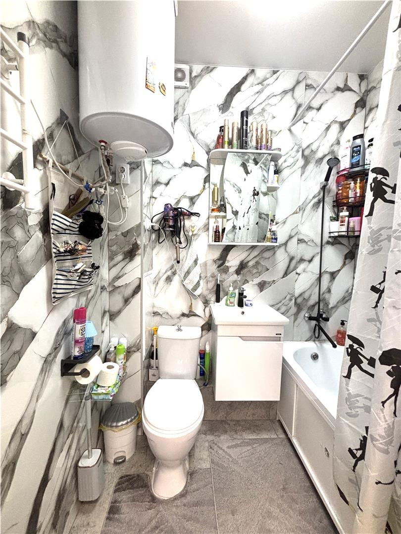 Продажа 2-комнатной квартиры, 67 м², 218 учетный квартал, дом  155 в Караганде - фото 10