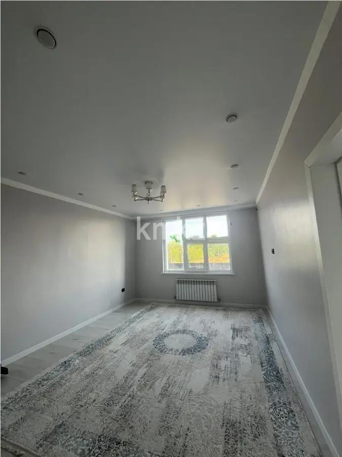 Продажа 2-комнатной квартиры, 40 м², ул. Жолымбет, дом  42/5 в Алматы