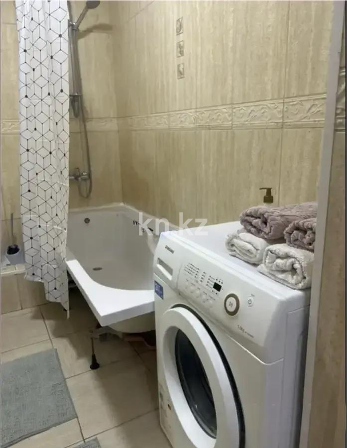 Продажа 1-комнатной квартиры, 33 м², ул. Бухар жырау, дом  23 в Астане - фото 2