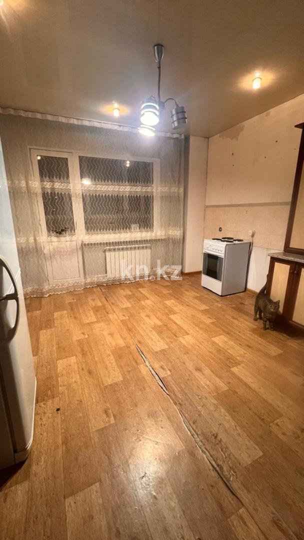 Продажа 3-комнатной квартиры, 90 м², пр. Шахтеров, дом  60 в Караганде - фото 8