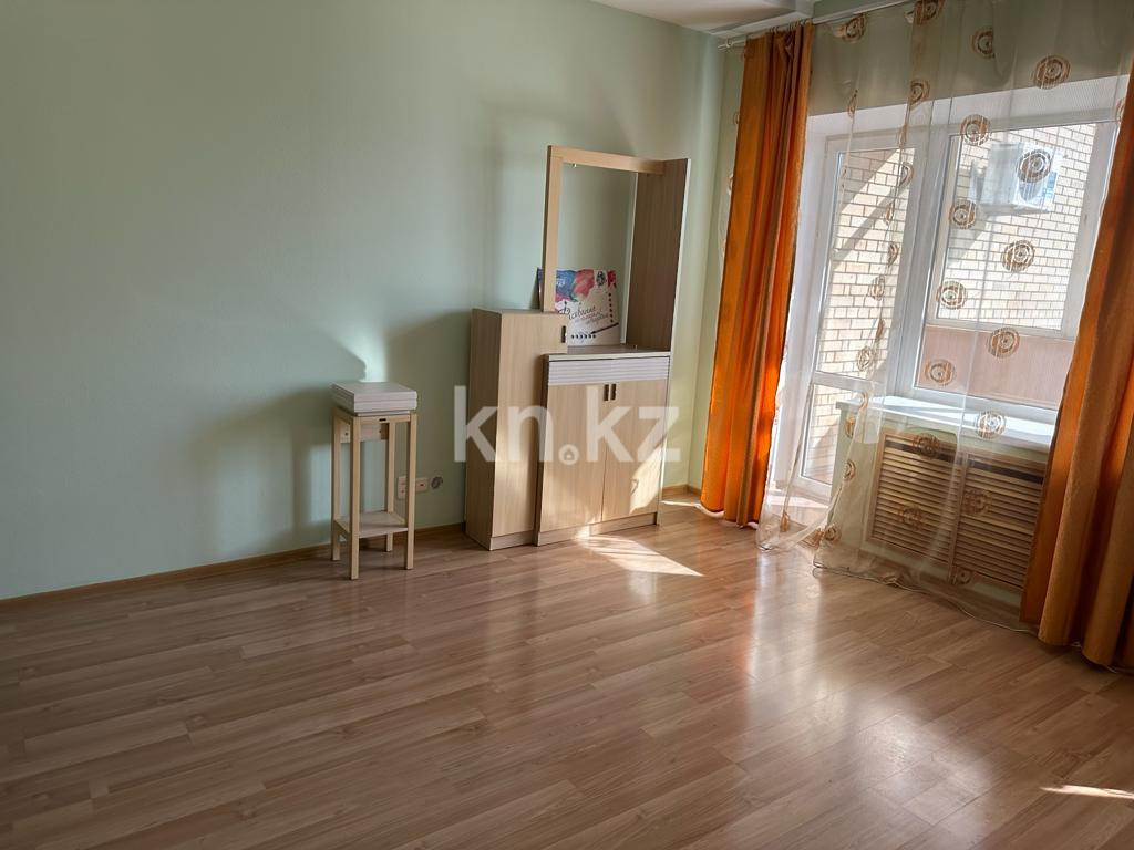 Продажа 2-комнатной квартиры, 82 м², пр. Н. Абдирова в Караганде - фото 5