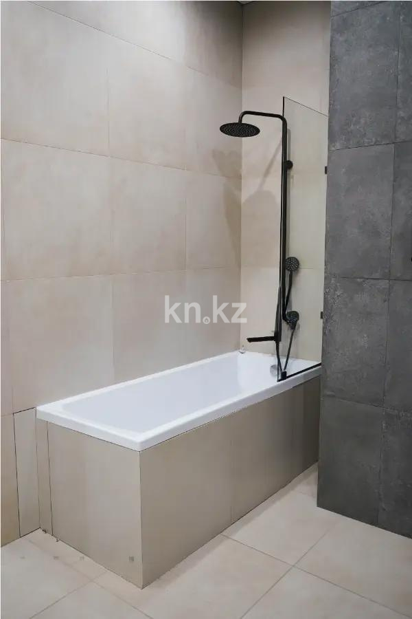 Продажа 3-комнатной квартиры, 118.6 м², ул. Жамакаева, дом  254/2д в Алматы - фото 6