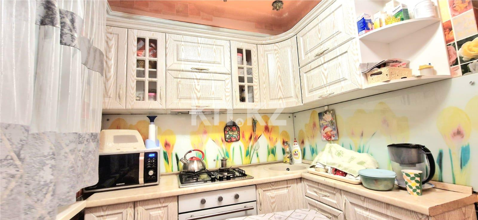 Продажа 3-комнатной квартиры, 62 м², 15-й мкр. в Караганде - фото 8