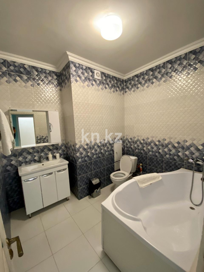 Аренда 4-комнатной квартиры посуточно, 180 м², ул. Достык, дом  5/1 - ул. Сауран в Астане - фото 14