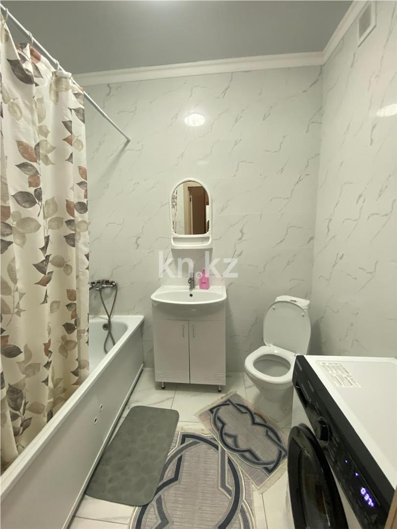 Продажа 1-комнатной квартиры, 40 м², ул. Баглановой в Астане - фото 6
