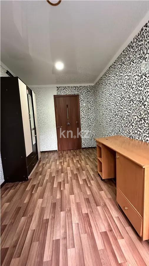Продажа 3-комнатной квартиры, 57 м², 13 мкр., дом  20 в Караганде - фото 5