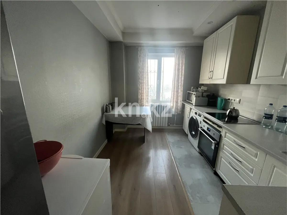 Продажа 3-комнатной квартиры, 70 м², ул. Утеген батыра, дом  118 в Алматы - фото 4