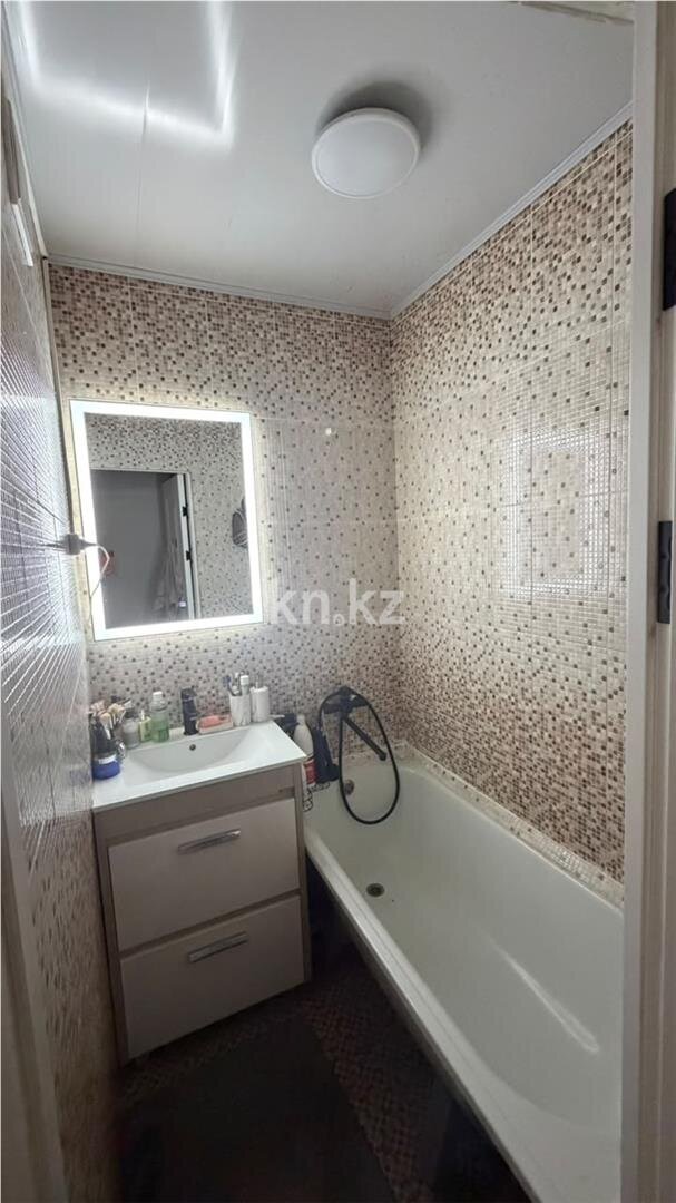 Продажа 4-комнатной квартиры, 63 м² в Караганде - фото 5