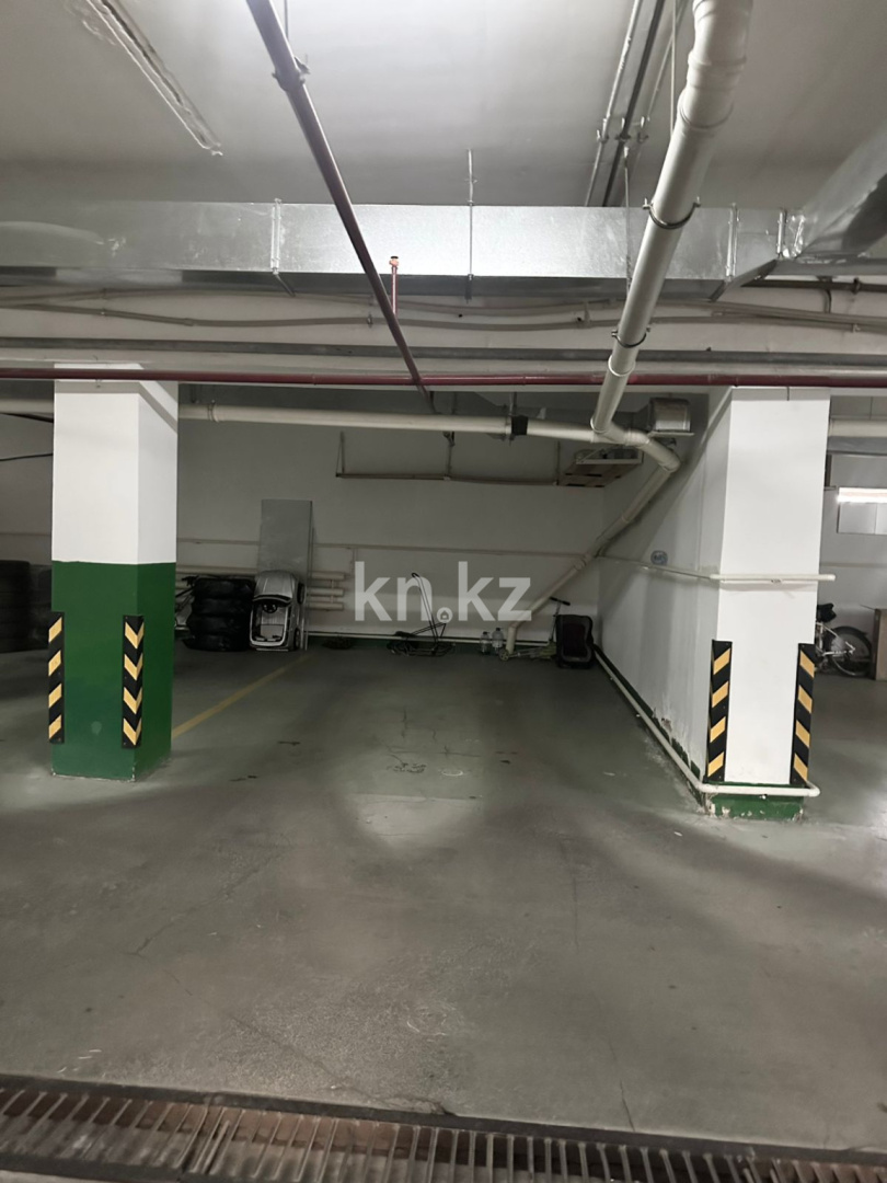 Продажа 5-комнатной квартиры, 240 м², ул. Романтиков в Астане - фото 12