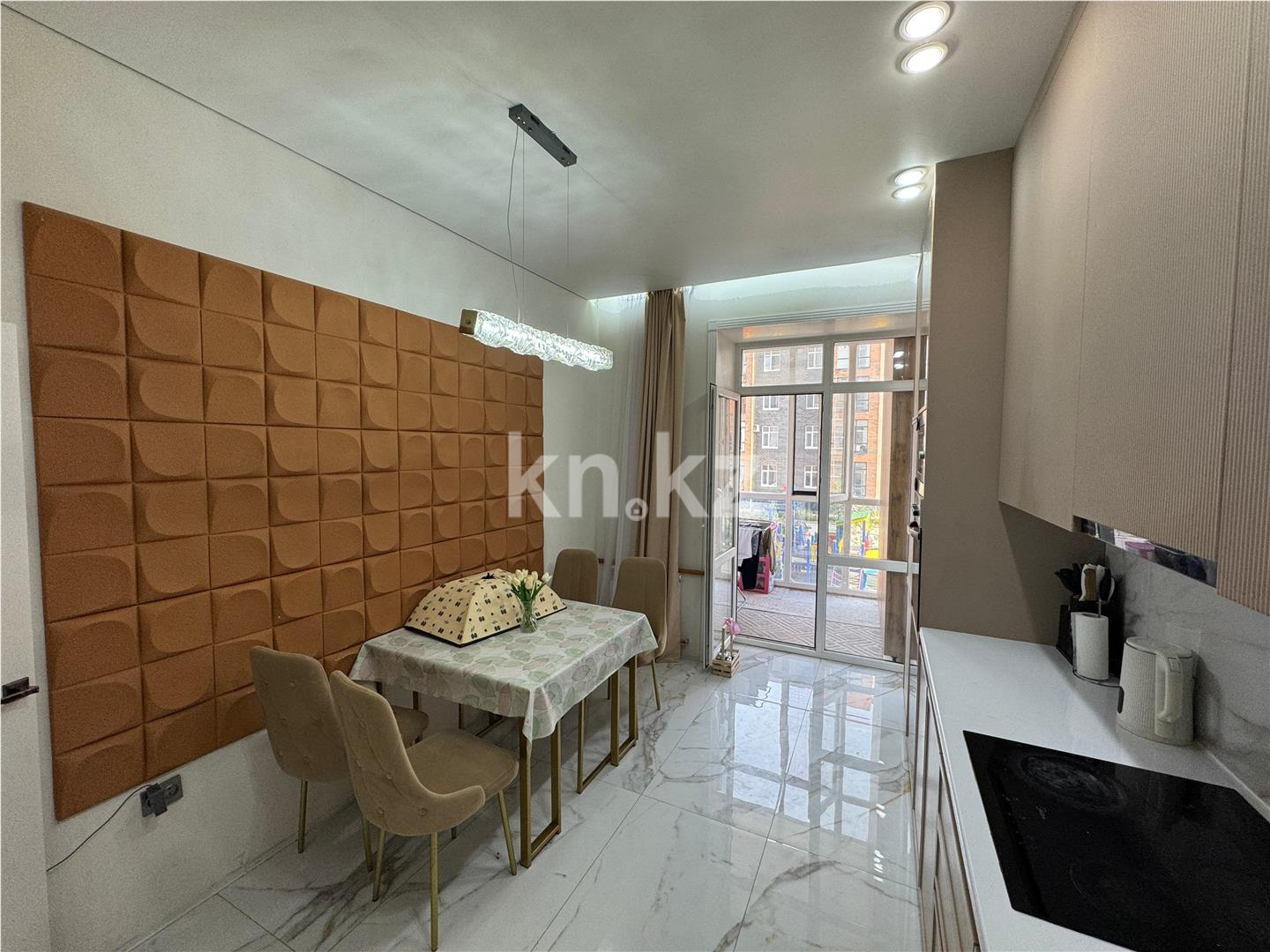 Продажа 2-комнатной квартиры, 68 м², 067 учетный квартал, дом  456/3 в Караганде - фото 12