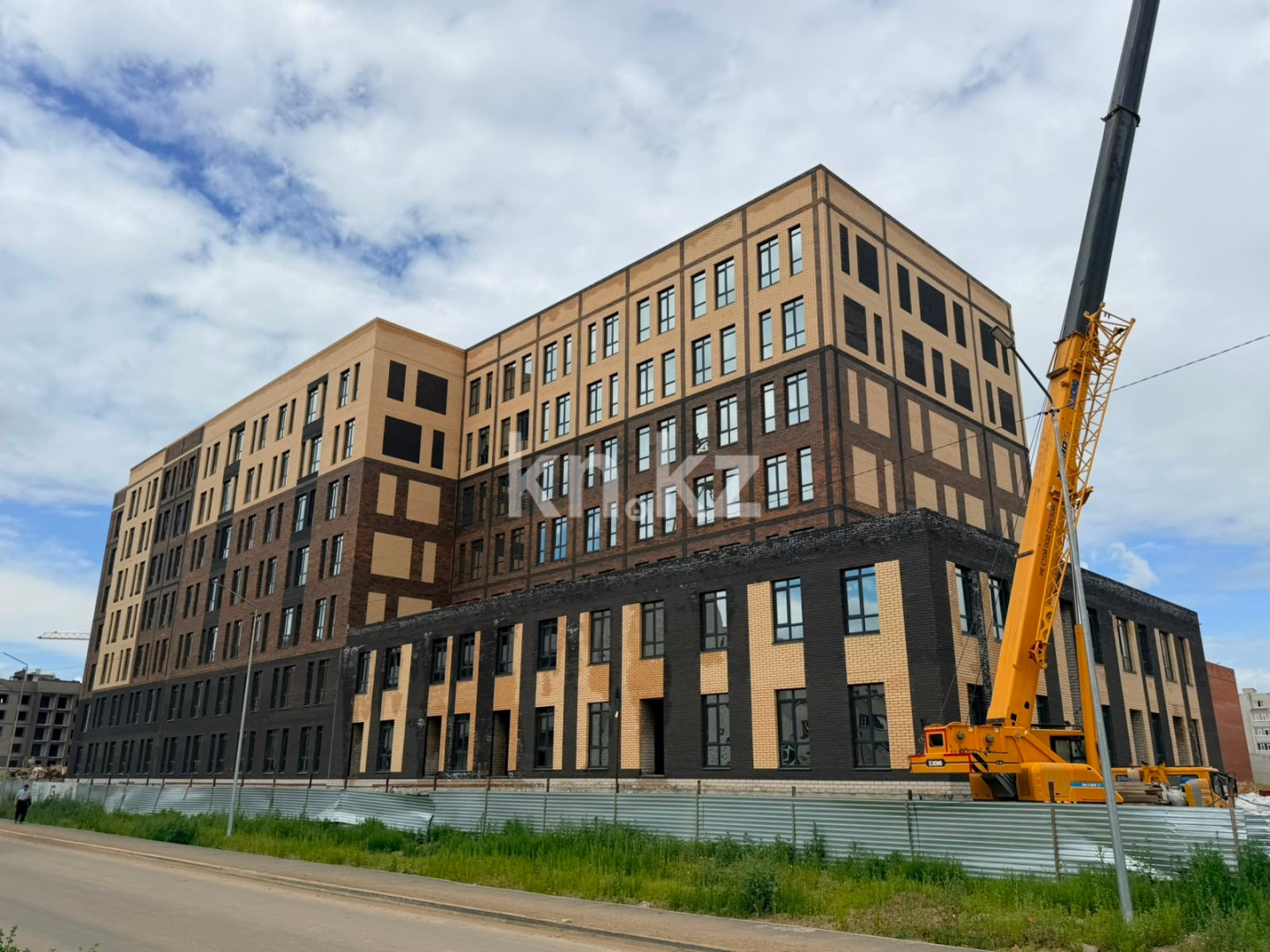 Продажа 2-комнатной квартиры, 72.54 м² в Актобе - фото 3