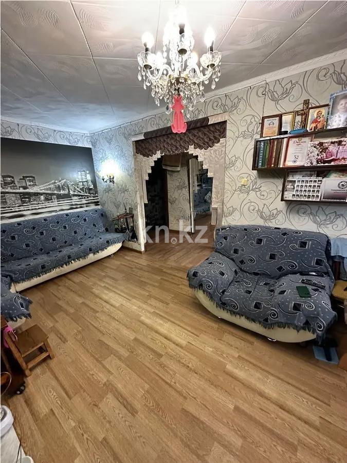 Продажа 2-комнатной квартиры, 45 м², мкр-н 12, дом  40 в Караганде