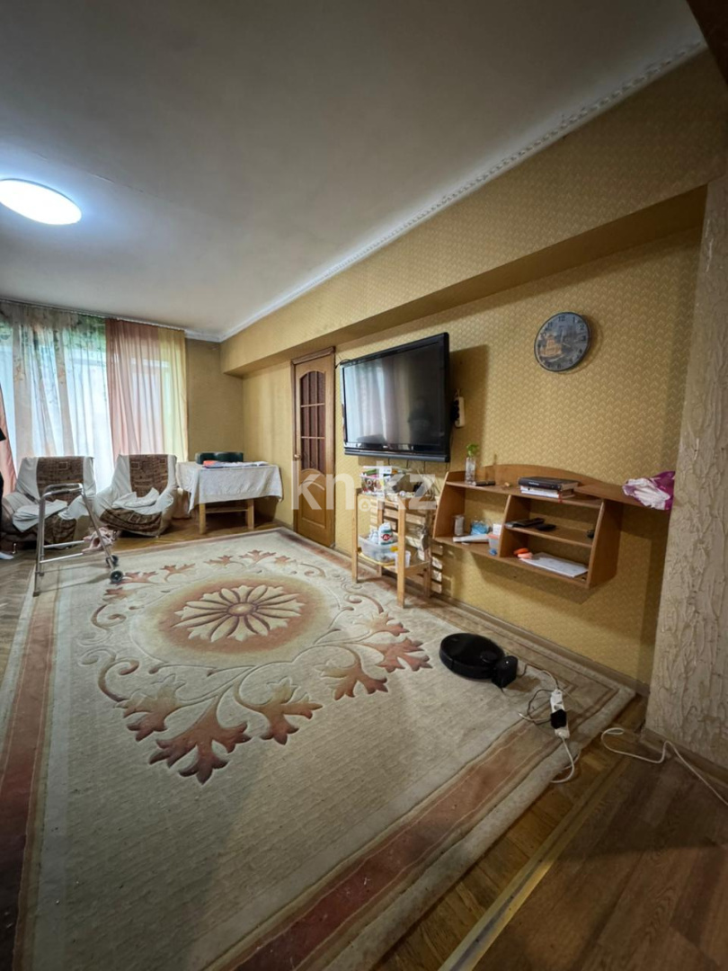 Продажа 4-комнатной квартиры, 87.1 м², пр. Абая, дом  141 - Гагарина в Алматы