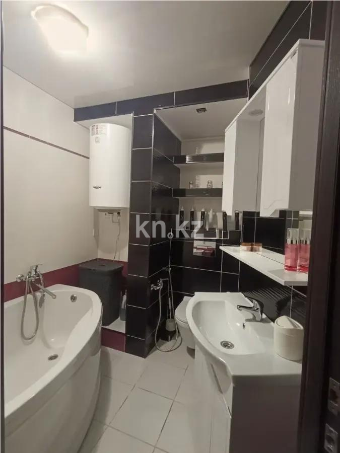 Продажа 5-комнатной квартиры, 100 м², ул. Таттимбета, дом  12 в Караганде - фото 7