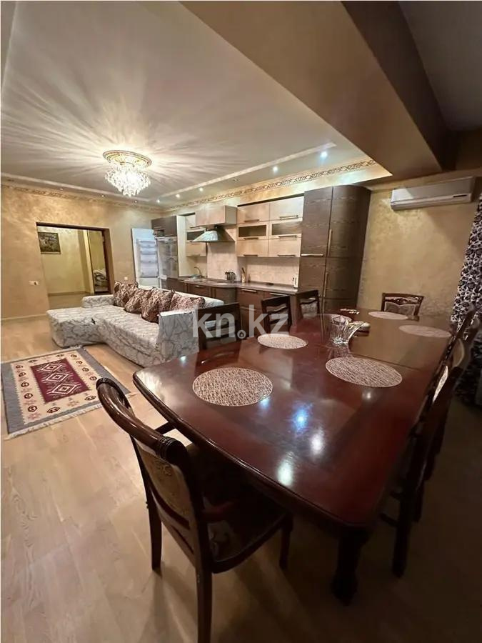 Продажа 3-комнатной квартиры, 140 м², мкр-н Самал-2, дом  58 в Алматы