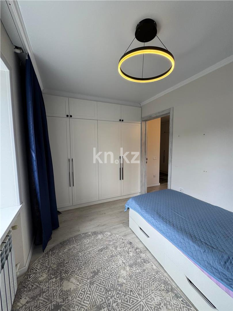 Продажа 3-комнатной квартиры, 50 м², ул. Аманжолова в Караганде - фото 5