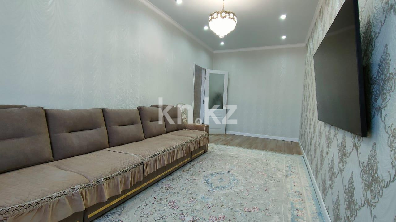 Продажа 2-комнатной квартиры, 60 м², ул. Муканова в Караганде - фото 2