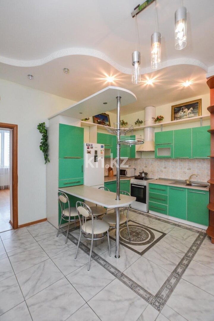 Аренда 2-комнатной квартиры, 68 м² в Астане