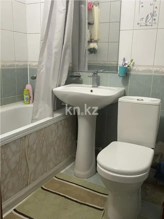 Продажа 2-комнатной квартиры, 42.9 м², мкр-н 10а, дом  4 в Алматы - фото 3