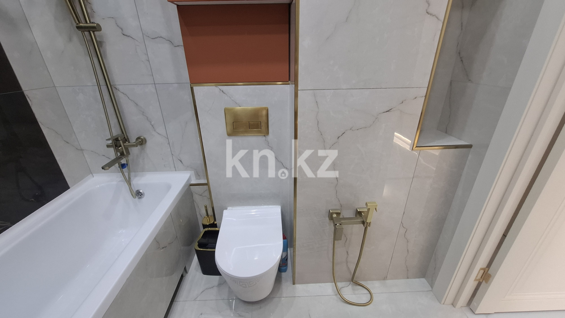 Продажа 2-комнатной квартиры, 62 м² в Караганде - фото 18