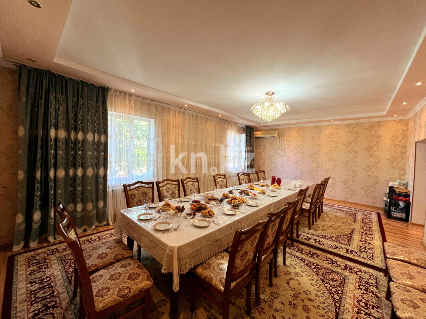 Продажа 5-комнатного дома, 210 м², ул. Молдабаева, дом  1111 в Шымкенте