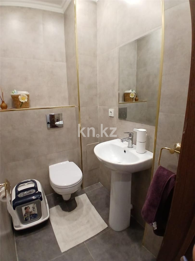 Продажа 2-комнатной квартиры, 70.3 м², ул. Иманова в Астане - фото 7