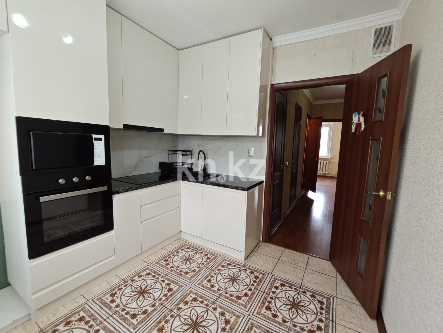 Продажа 3-комнатной квартиры, 65.2 м² в Караганде - фото 3