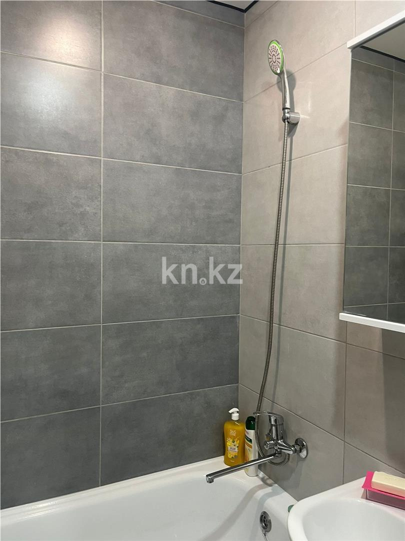 Продажа 2-комнатной квартиры, 44 м², ул. Манаса в Астане - фото 8