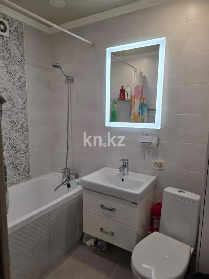 Продажа 3-комнатной квартиры, 66.4 м² в Алматы - фото 5