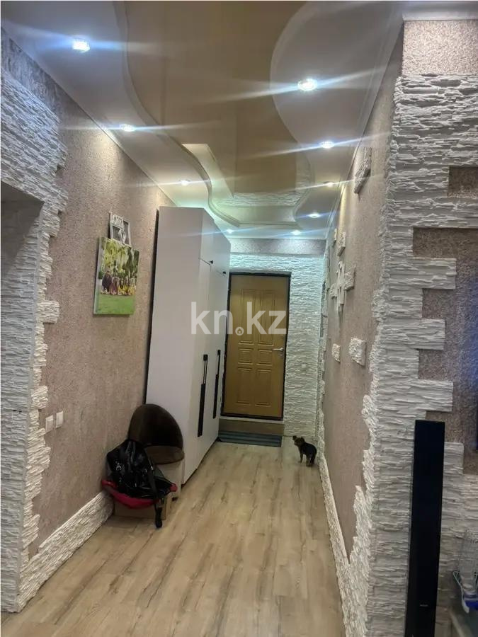 Продажа 3-комнатной квартиры, 85 м², ул. Ержанова, дом  18/6 в Караганде - фото 5