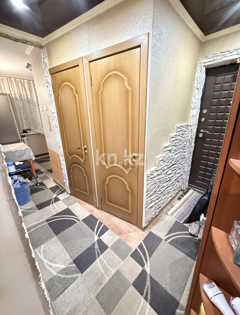 Продажа 3-комнатной квартиры, 48 м², ул. Муканова, дом  16/2 в Караганде - фото 16