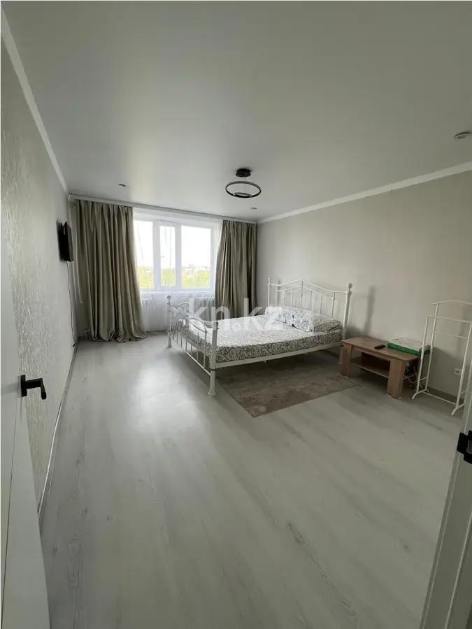 Продажа 1-комнатной квартиры, 37 м², пр. Бухар-жырау, дом  96 в Караганде